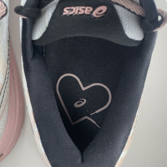 ❌SOLD❌ Asics Gel-Cumulus 22 FlyteFoam 1012A839 Women's Size: 8 White/Pink Shoes. - Picture 10 of 15